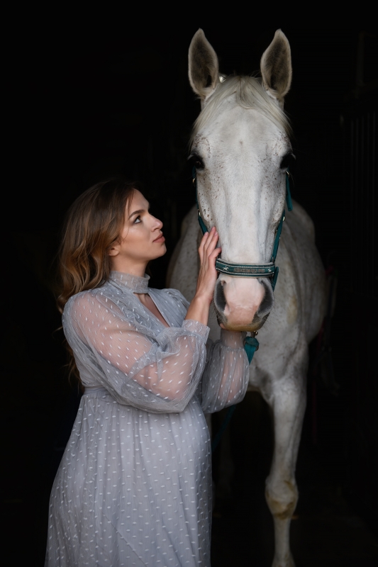 sesja ciążowa plenerowa Warszawa / sesja brzuszkowa Warszawa / fotografia ciążowa Warszawa cena / fotograf Warszawa / fotografia ciążowa Warszawa 