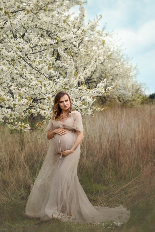 sesja ciążowa plenerowa Warszawa / sesja brzuszkowa Warszawa / fotografia ciążowa Warszawa cena / fotograf Warszawa / fotografia ciążowa Warszawa  