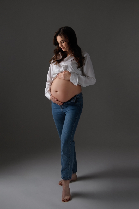 sesja ciążowa Warszawa / sesja brzuszkowa Warszawa / fotografia ciążowa Warszawa cena / fotograf Warszawa / fotografia ciążowa Warszawa 