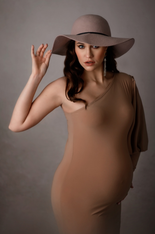 sesja ciążowa Warszawa / sesja brzuszkowa Warszawa / fotografia ciążowa Warszawa cena / fotograf Warszawa / fotografia ciążowa Warszawa 