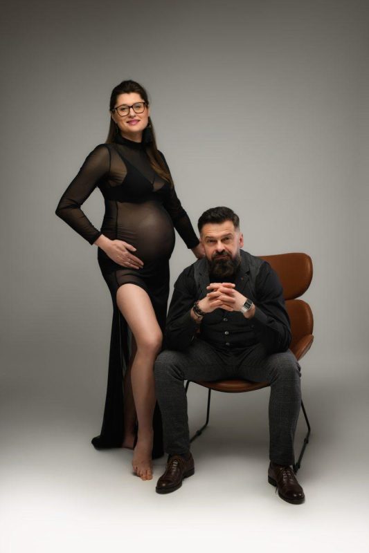 sesja ciążowa Warszawa / sesja studyjna Warszawa / sesja brzuszkowa / fotograf Warszawa / fotografia ciążowa Warszawa 